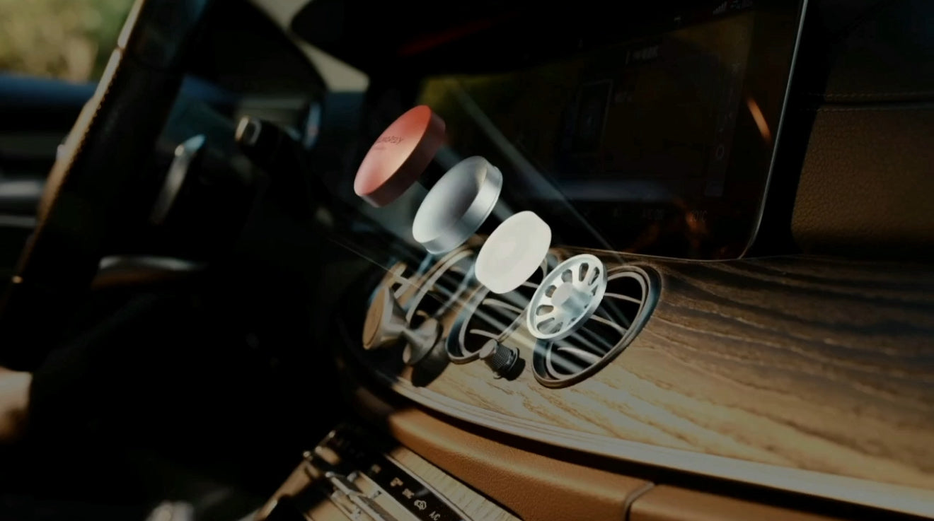 CHILLMORELY CAR PERFUME CLIP TYPE (inside with 2pcs Fragrance tablets)